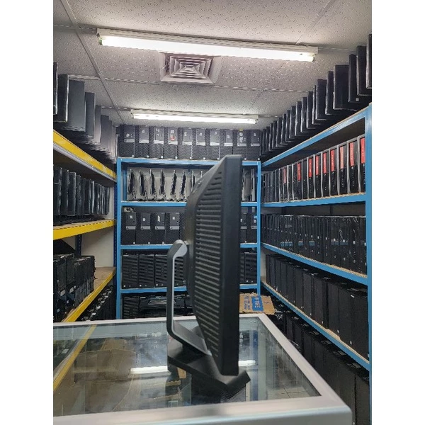 MONITOR LCD DELL 17 INCHI SQUARE/SECOND GARANSI TOKO 1 BULAN
