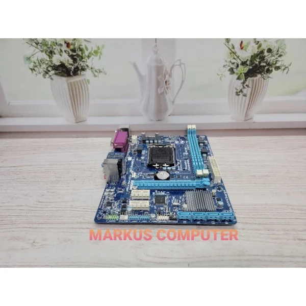 MOTHERBOARD GIGABYTE GA-H61M-DS2 SOCKET 1155 GARANSI DISTRIBUTOR 1 TAHUN/MOBO H61/MOBO SOCKET 1155