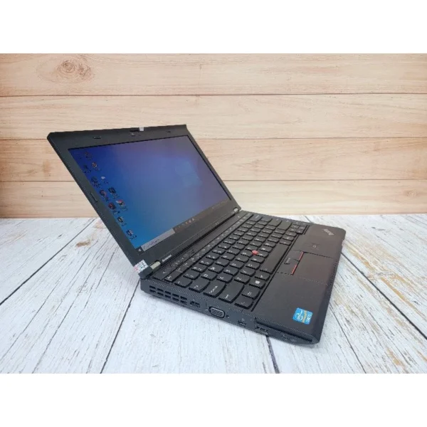 LAPTOP LENOVO THINKPAD X230 I5 GEN3-RAM DDR3 4GB-HDD 320GB-LAYAR 12,5"