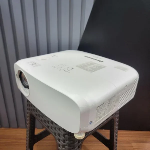 Proyector Panasonic PT-VW540 Bagus Garansi Toko 6 bulan
