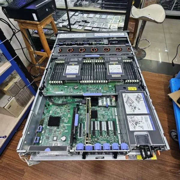 Server IBM System X3750 M4 Xeon E5-4650 32 core 64 thread Garansi toko 6 bulan - RAM 512GB