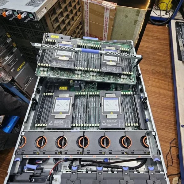 Server IBM System X3750 M4 Xeon E5-4650 32 core 64 thread Garansi toko 6 bulan - RAM 256GB