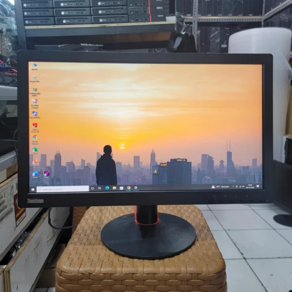 MONITOR LENOVO LED 20 INCH MULUS GARANSI TOKO 1 BULAN